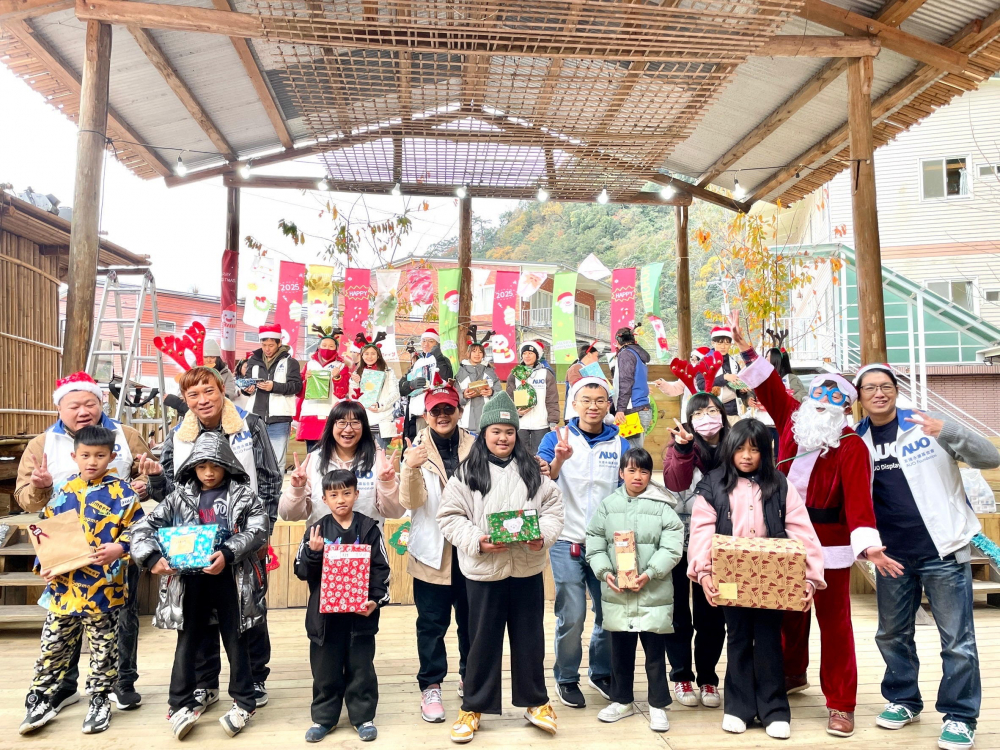 友達永續基金會號召「圓夢計畫」行動連續23年，由同仁凝聚內部愛心與資源送往偏鄉，累積為逾萬名兒童圓夢，實踐友達共創共好的永續精神。